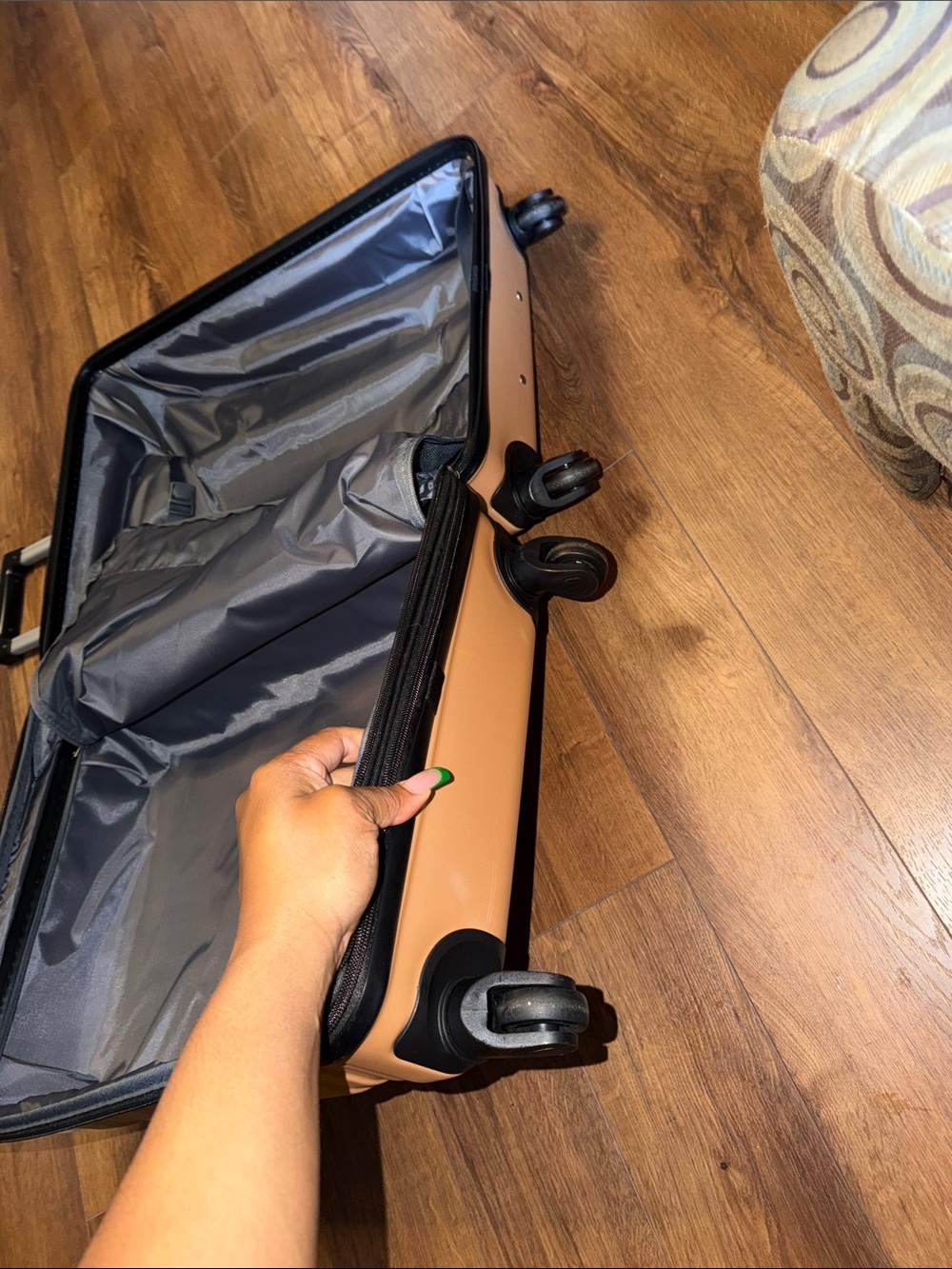 Merax Luggage 24” Carry On Luggage Airline Approved - Picture 6 of 6